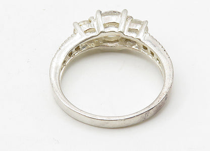 925 Sterling Silver  Vintage Cubic Zirconia Graduated Band Ring Sz 9  RG10432