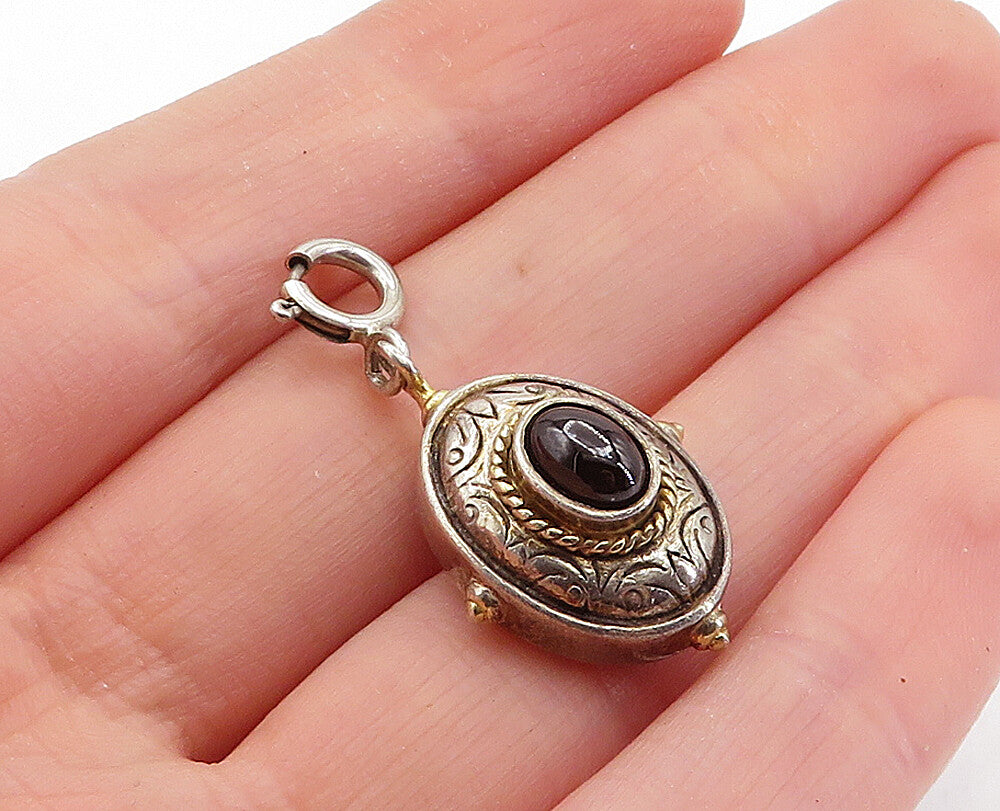 925 Sterling Silver  Vintage Black Hematite Two Tone Floral Pendant  PT4125