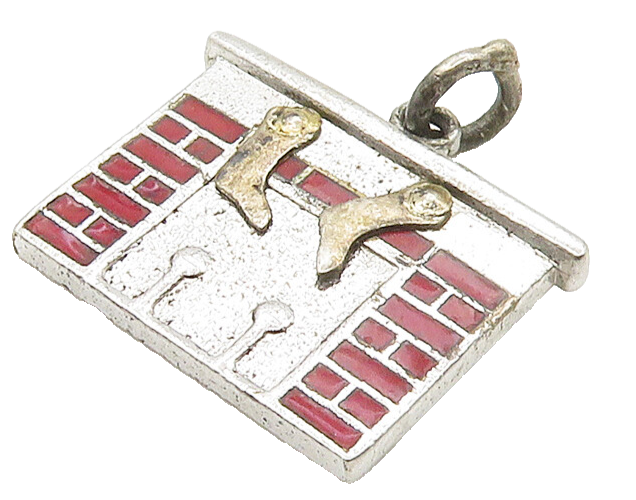 925 Sterling Silver   Vintage Stockings By The Fireplace XMas Pendant PT12750