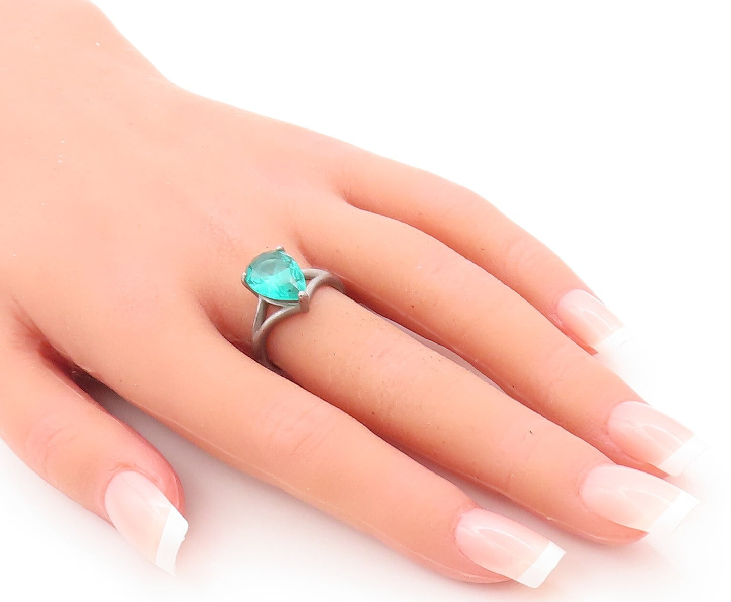925 Sterling Silver Vintage Ring Minimalist Drop Cut Green CZ  Sz 7  RG29662