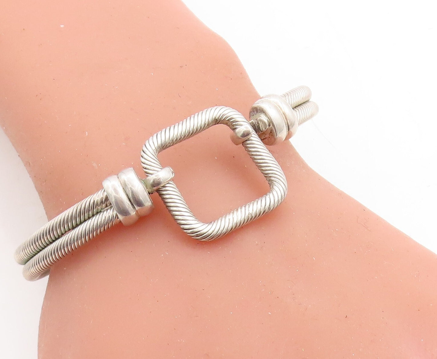 925 Sterling Silver Vintage Shiny Twist Loop Hook Bangle Bracelet BT1737