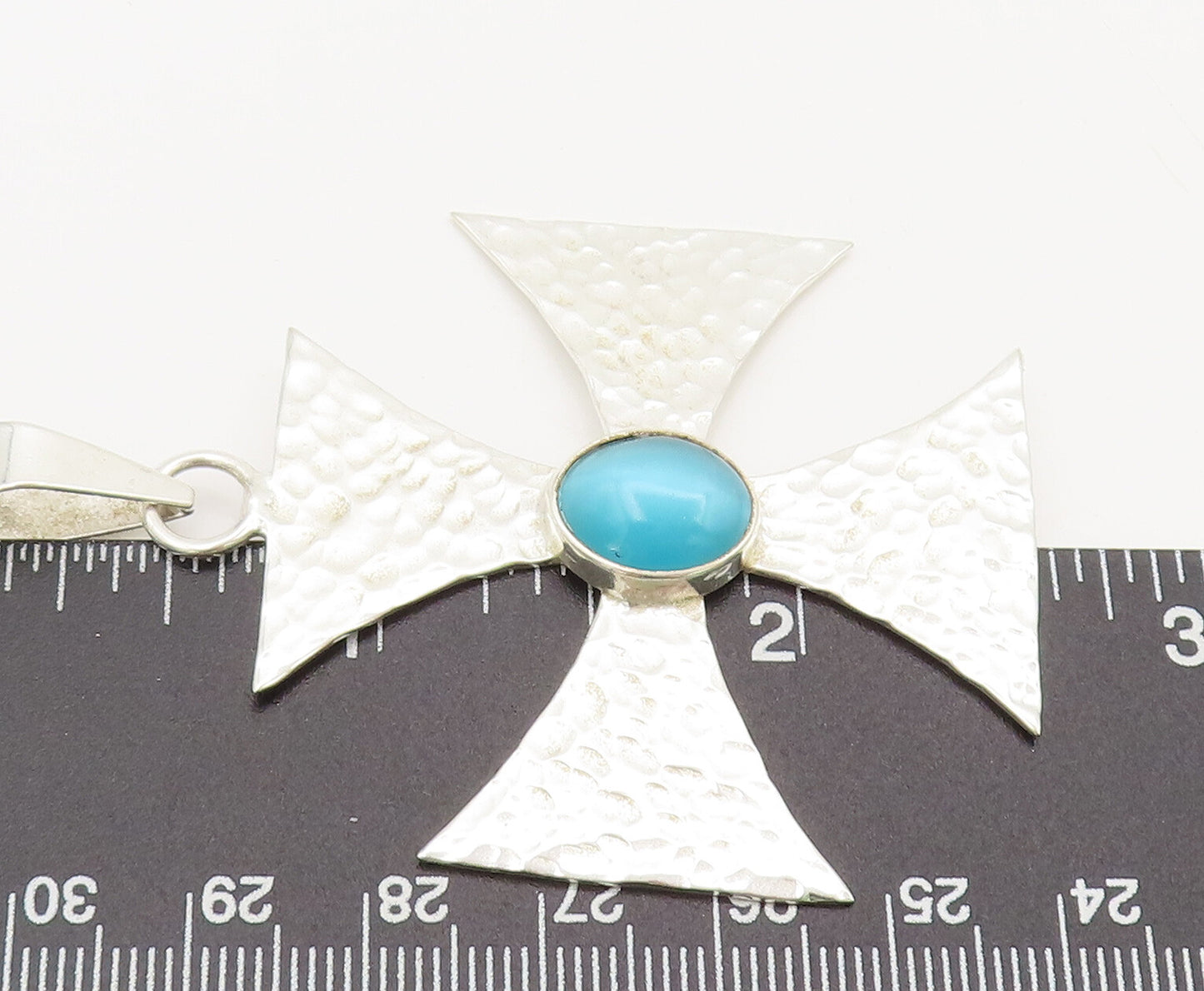 925 Sterling Silver  Vintage Dented Fan Cut Blue Cat's Eye Pendant  PT22271
