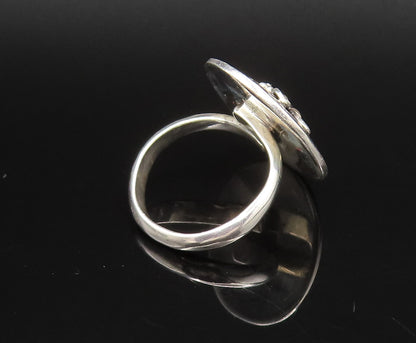 18K GOLD & 925 Silver  Vintage Open Swirl Frame & Dragonfly Ring Sz 7  RG26076