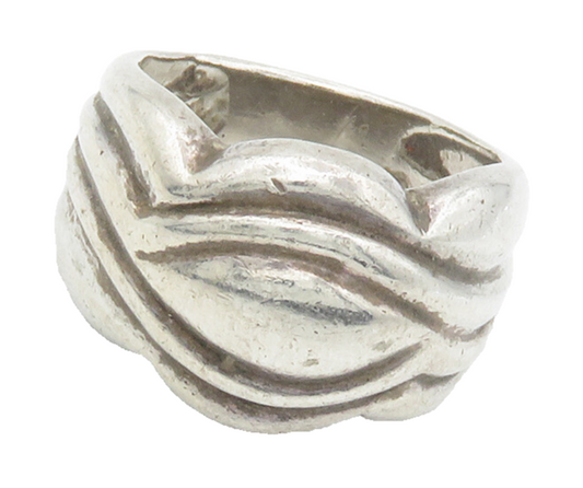 925 Sterling Silver  Vintage Shiny Chiseled Detail Band Ring Sz 7  RG14677