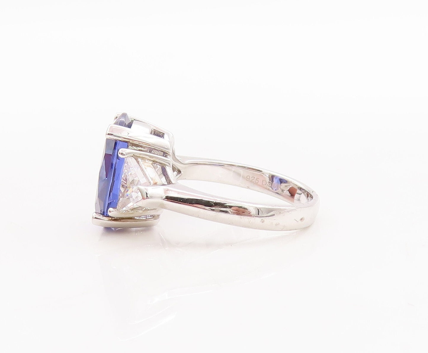925 Sterling Silver Vintage Ring Oval Sapphire & Triangle CZ  Sz 7.5  RG29809