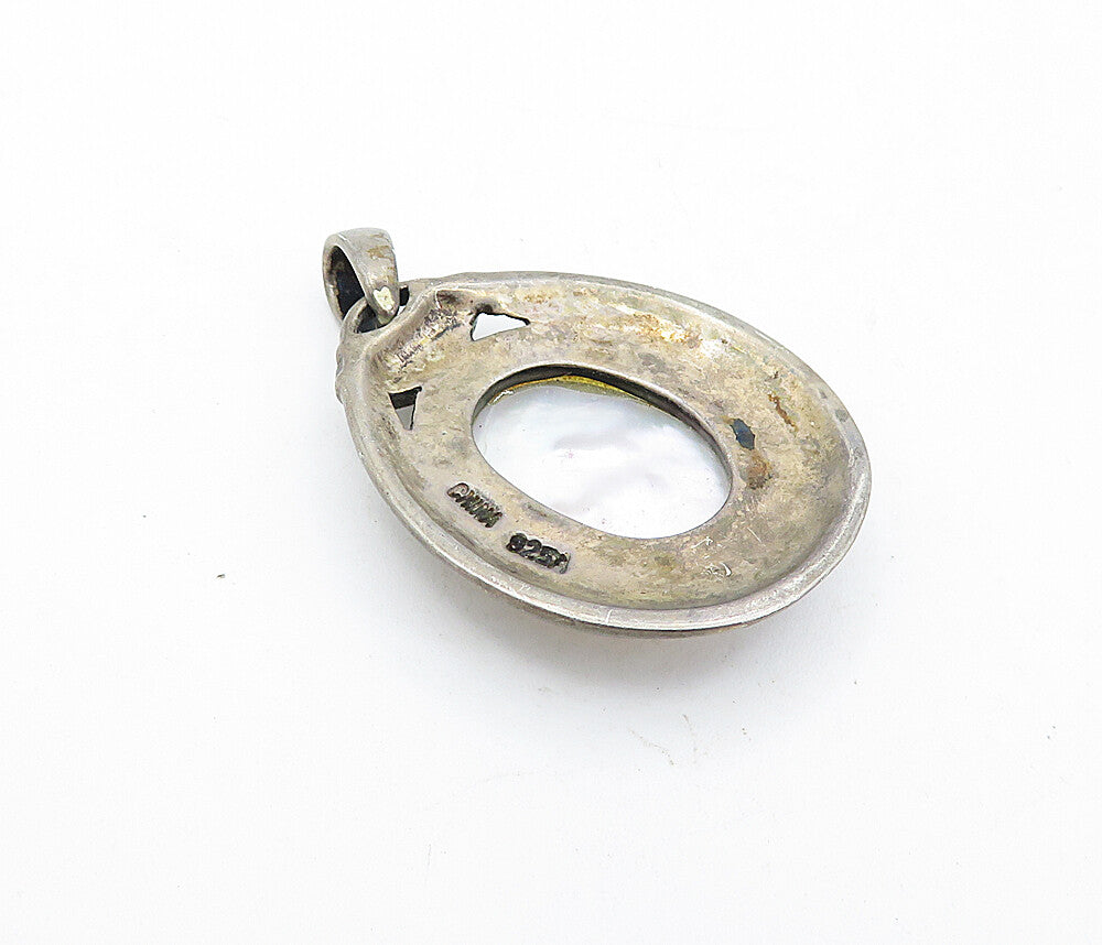 SOUTHWESTERN 925 Sterling Silver Vintage Mother Of Pearl Pendant PT3321
