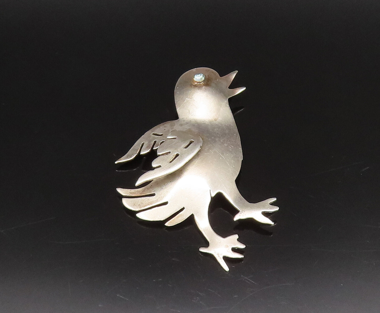 925 Silver  Vintage Carved Baby Bird With Blue Topaz Eye Brooch Pin  BP10068