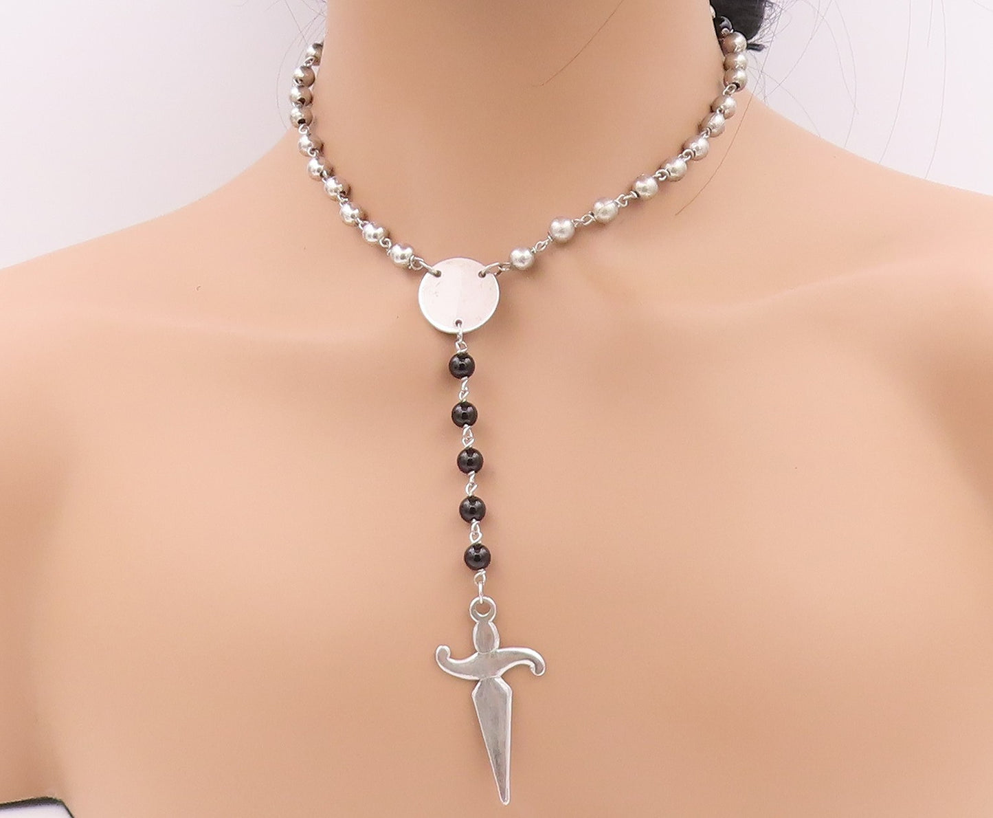 925 Sterling Silver Vintage Necklace Onyx & Linked Beads Dancing Figure  NE4565
