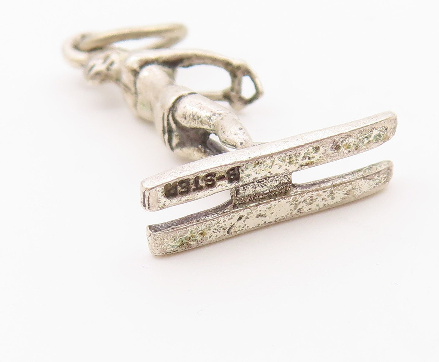 925 Sterling Silver   Vintage Sculpted Skiing Man Sports Pendant  PT20544