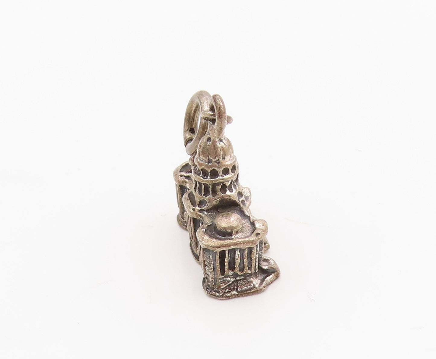 925 Sterling Silver  Vintage Capitol Building Dark Tone Pendant  PT16915