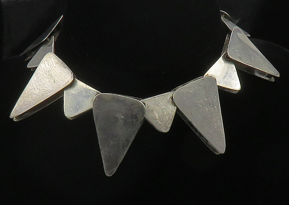 925 Sterling Silver  Vintage Shiny Smooth Triangle Link Chain Necklace  NE2555