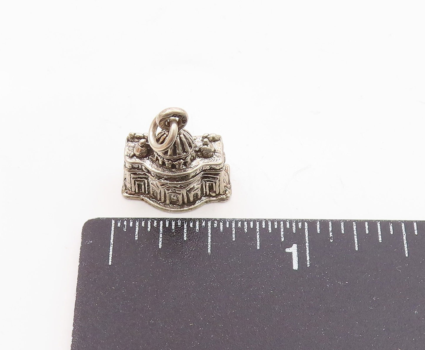 925 Sterling Silver  Vintage Royal Building Motif Charm Pendant  PT21784