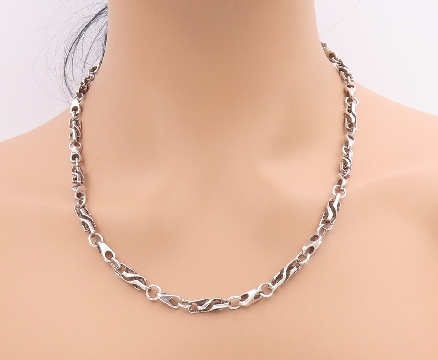 925 Sterling Silver Vintage Necklace Puffed Mariner Link Statement Chain  NE4626