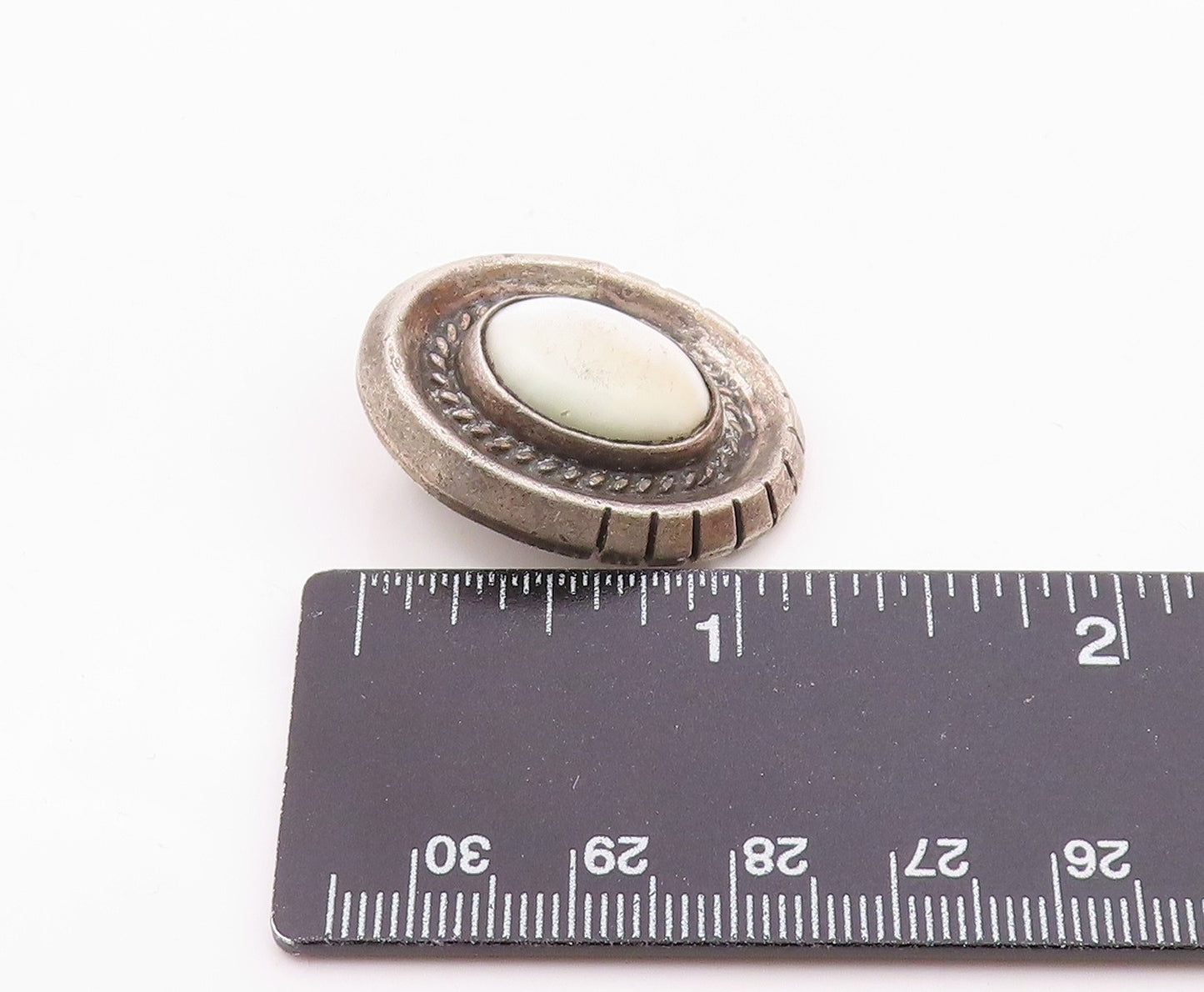SOUTHWESTERN 925 Silver Vintage Mother Of Pearl Oval Twist Pendant PT15715