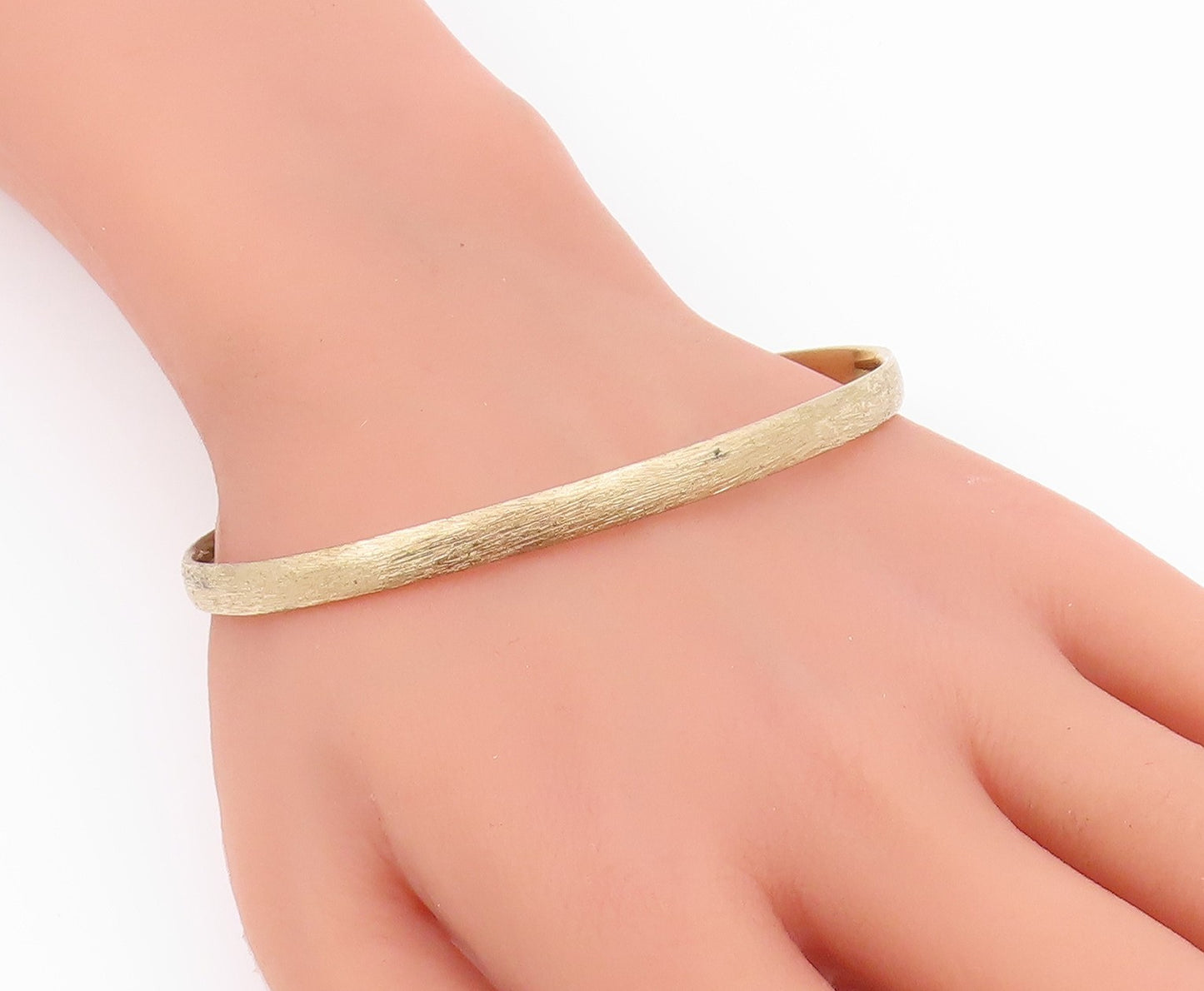 NAPIER 925 Sterling Silver  Vintage Minimalist Oval Bangle Bracelet  BT8177