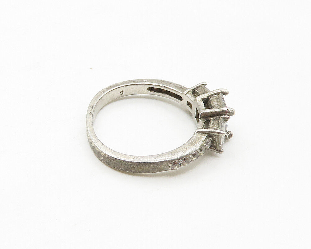 925 Sterling Silver  Vintage Graduated Cubic Zirconia Band Ring Sz 8  RG17096