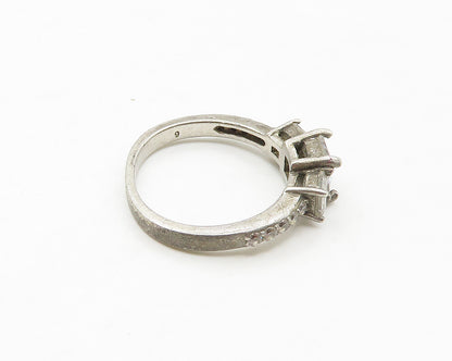 925 Sterling Silver  Vintage Graduated Cubic Zirconia Band Ring Sz 8  RG17096