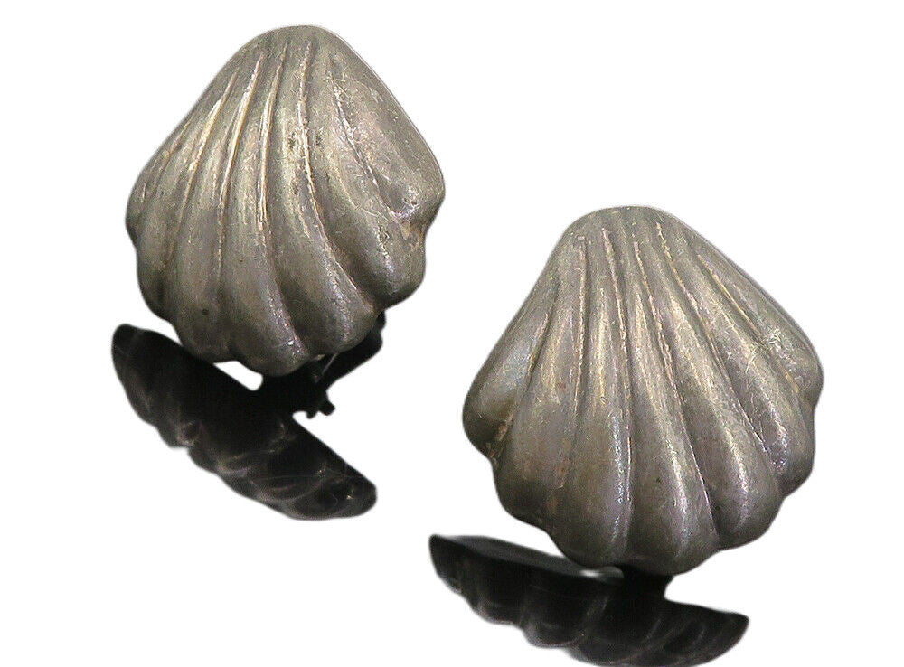 MEXICO 925 Sterling Silver  Vintage Scalloped Non Pierce Drop Earrings  EG4335