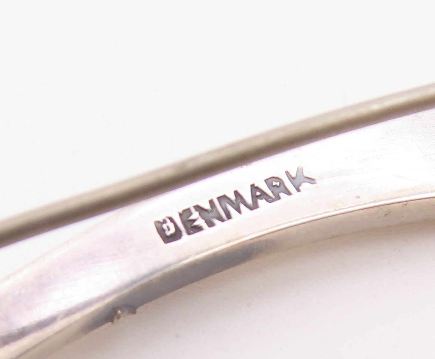 HANS HANSEN DENMARK 925 Silver  Vintage Minimalist Swirl Brooch Pin  BP9984