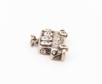 925 Sterling Silver  Vintage Happy Students On School Bus Pendant  PT19739
