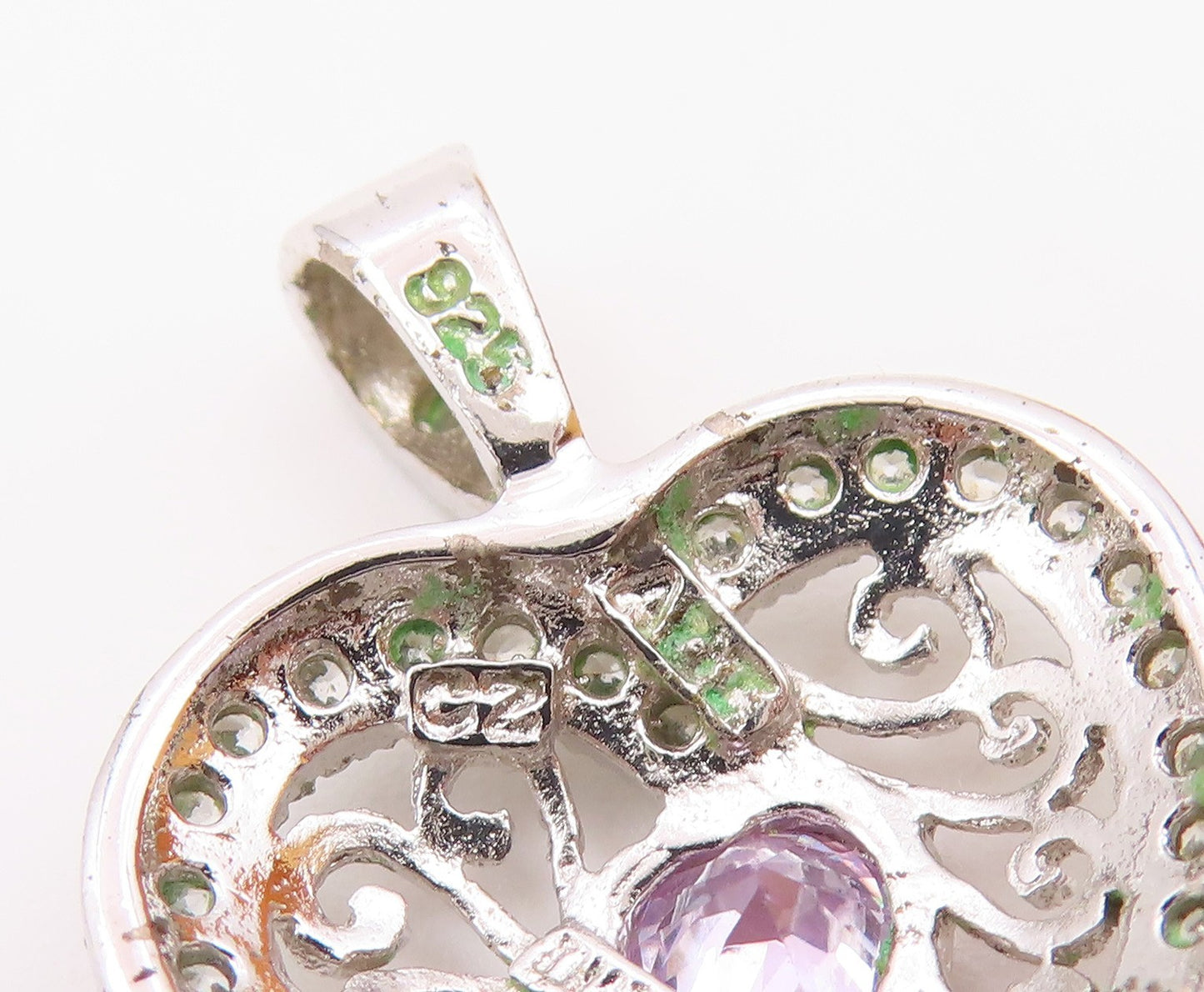 925 Sterling Silver  Vintage Quartz & Topaz Scroll Love Heart Pendant  PT20231