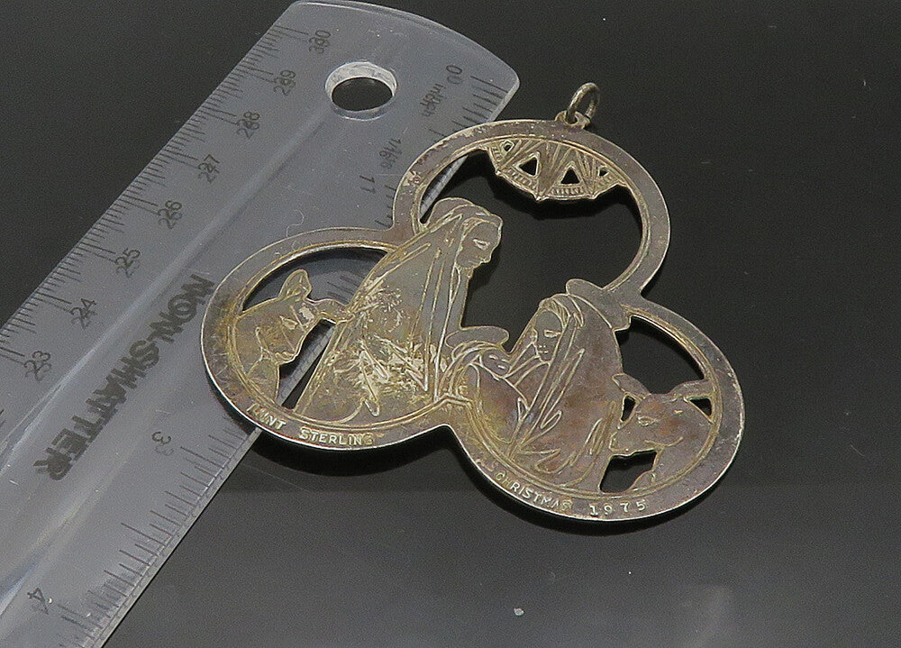 LUNT 925 Sterling Silver  Vintage Nativity Scene Christmas Pendant  PT17656