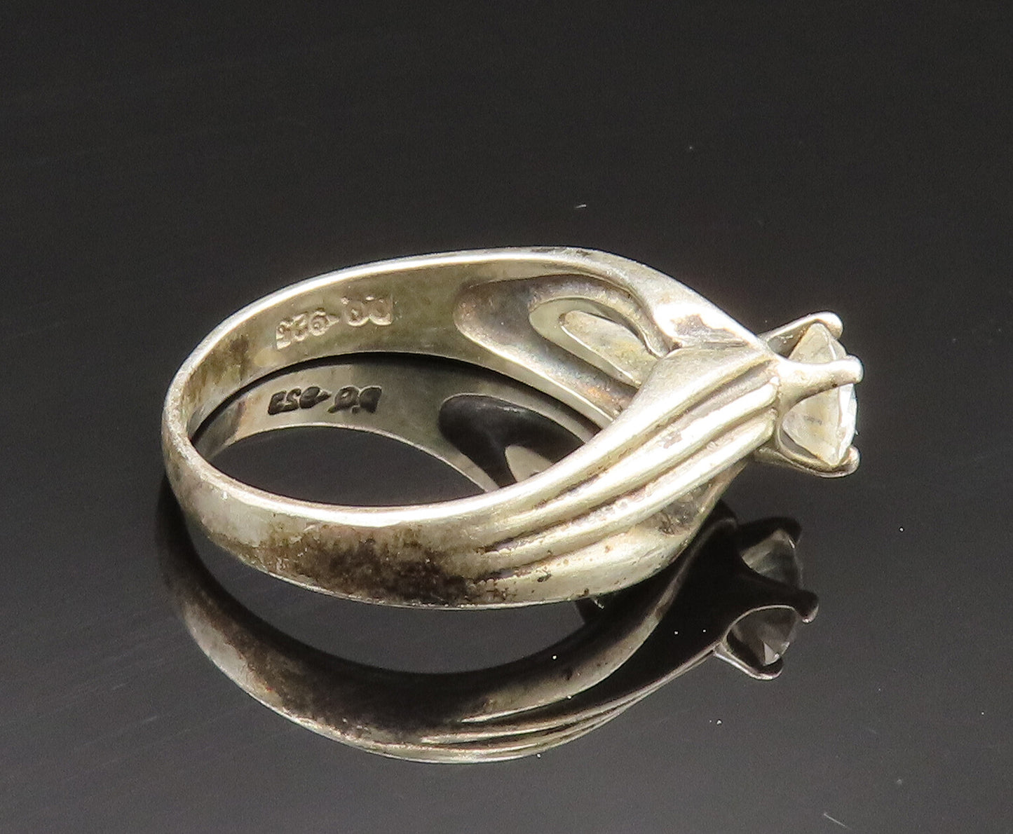 925 Silver  Vintage Cubic Zirconia Split Ribbed Shank Ring Sz 9  RG24593