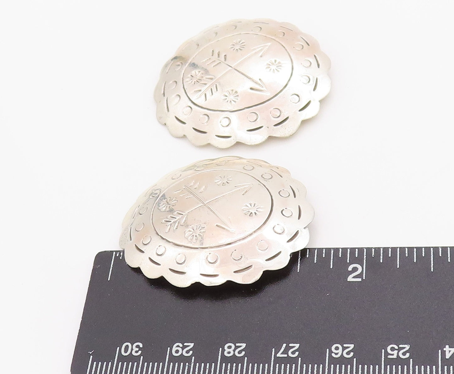 925 Sterling Silver Vintage Earrings MEXICO Engraved Arrow Head Conchos  EG13673