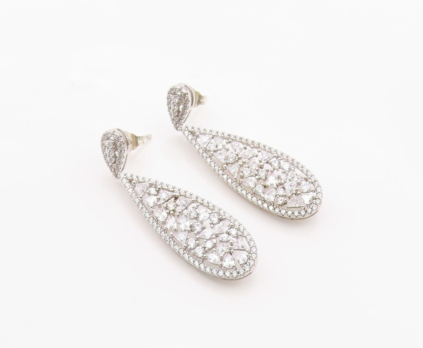 925 Sterling Silver Vintage Earrings Sparkling CZ Teardrop Cluster  EG14383