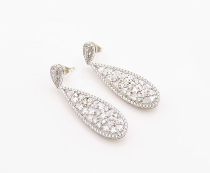 925 Sterling Silver Vintage Earrings Sparkling CZ Teardrop Cluster  EG14383