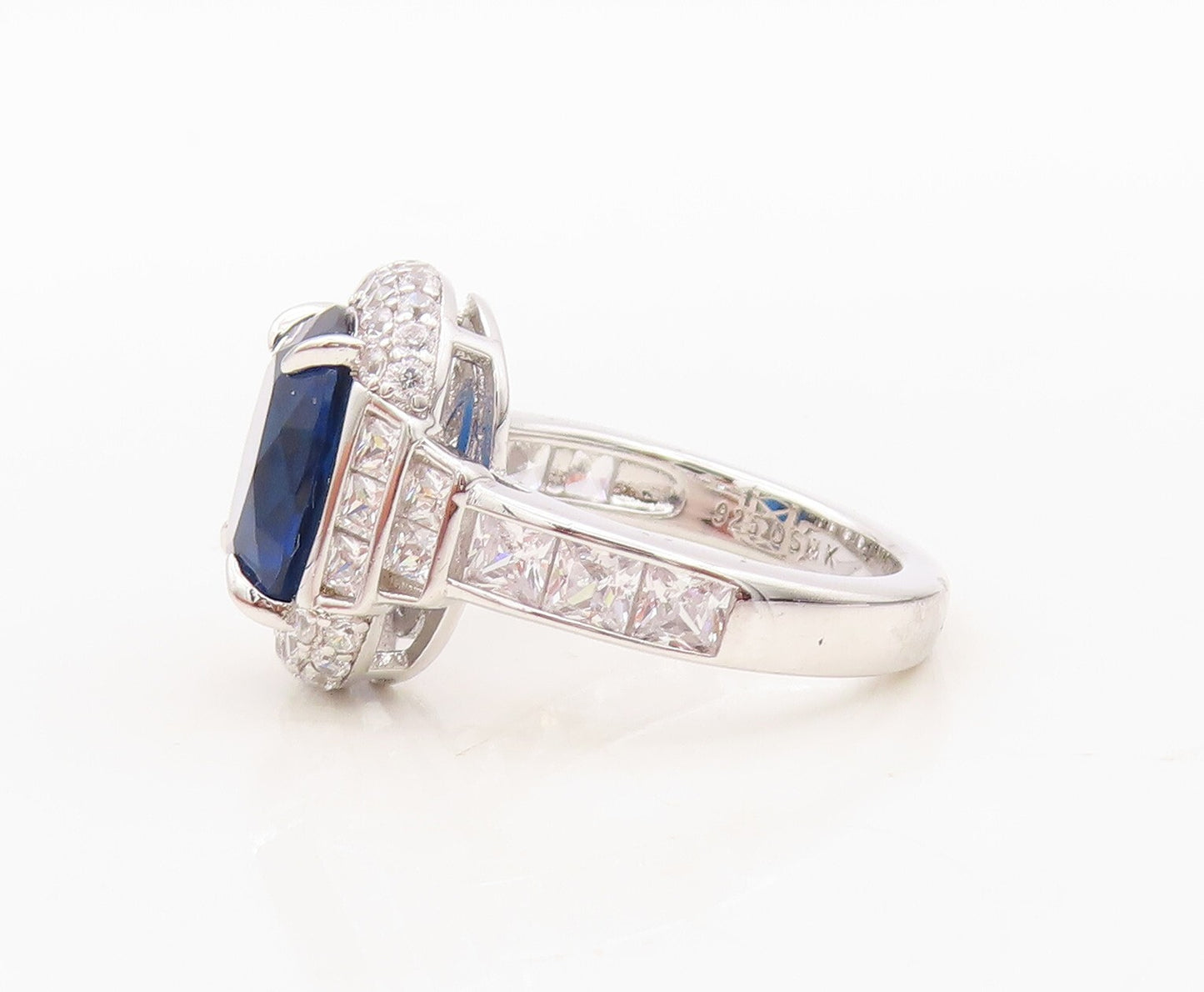 925 Sterling Silver Vintage Ring Oval Cut Sapphire Halo CZ Inlay  Sz 7 RG30507