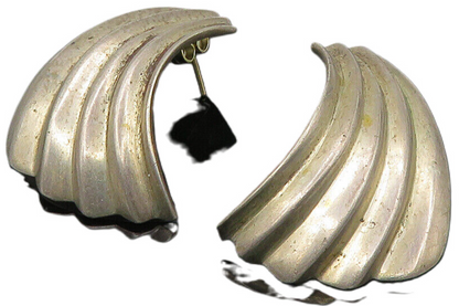 925 Sterling Silver  Vintage Dark Tone Fluted Wing Design Drop Earrings EG5471