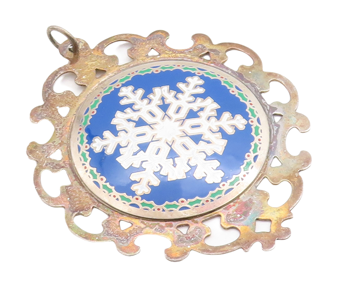 925 Sterling Silver Vintage Pendant LUNT Enameled Cutout Snow Flake  PT23694