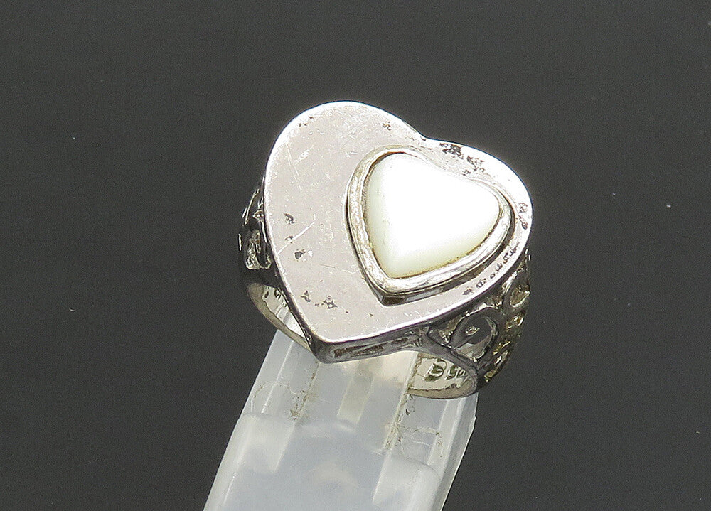 925 Sterling Silver  Vintage Mother Of Pearl Heart Cocktail Ring Sz 7  RG19939