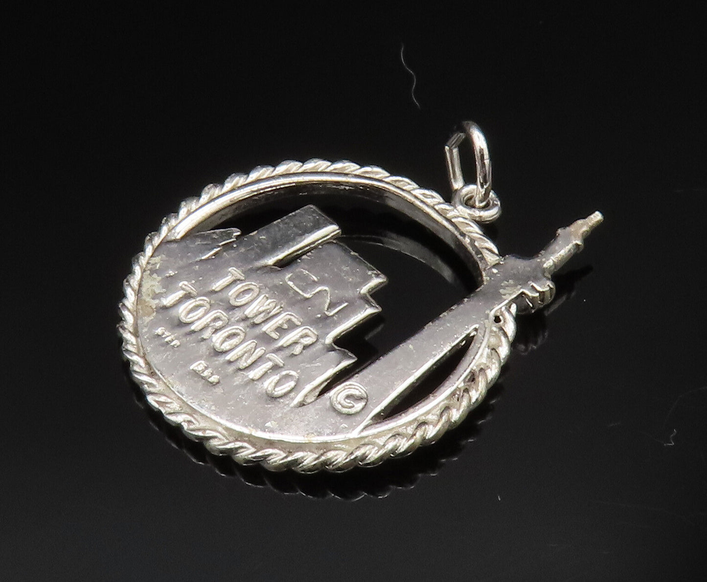 925 Sterling Silver   Vintage CN Tower Toronto Souvenir Pendant  PT20546