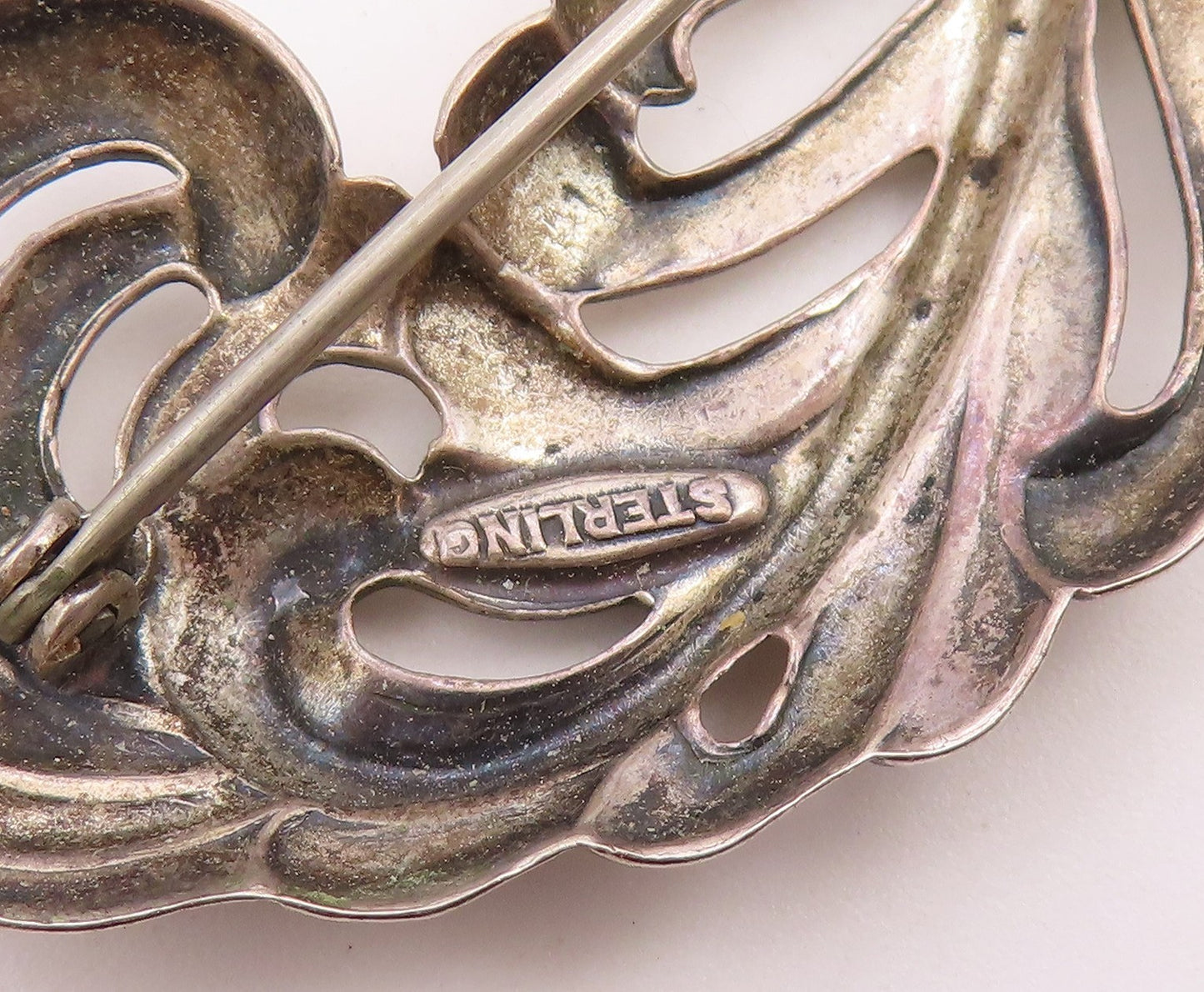 925 Sterling Silver  Vintage Shiny Bow Tied Ribbon Feather Brooch Pin  BP3641