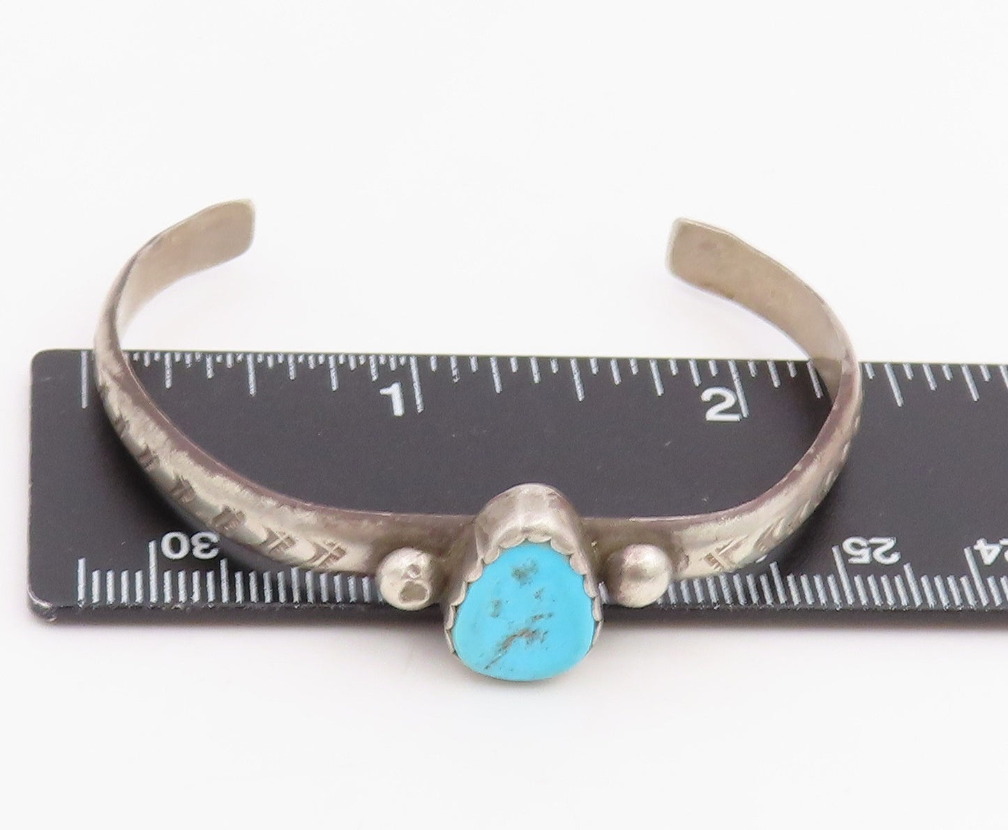925 Sterling Silver Vintage Bracelet NAVAJO Turquoise Etched Cuff  BT11838