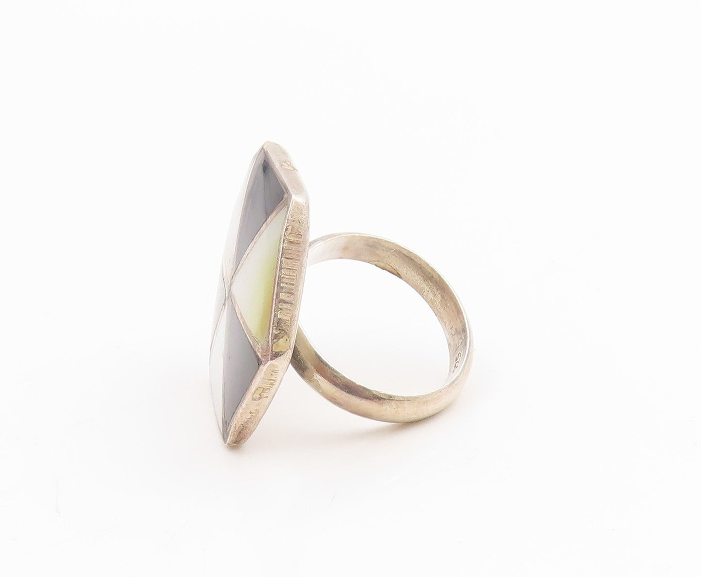 925 Sterling Silver Vintage Ring Mother Of Pearl Geometric Inlay  Sz 8  RG33933