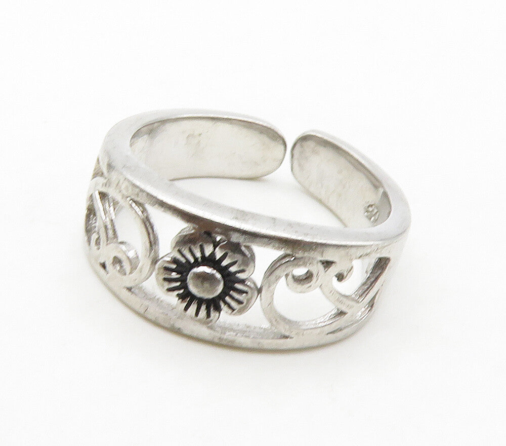 925 Sterling Silver  Petite Floral Swirl Vine Motif Band Ring Sz 4  RG16735