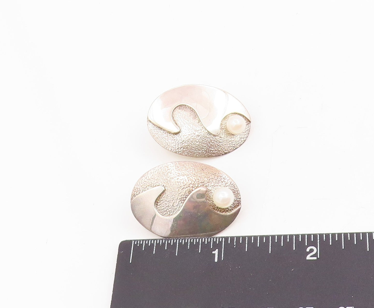 925 Sterling Silver Vintage Earrings Round Pearl Carved Yin Yang Stud  EG13996