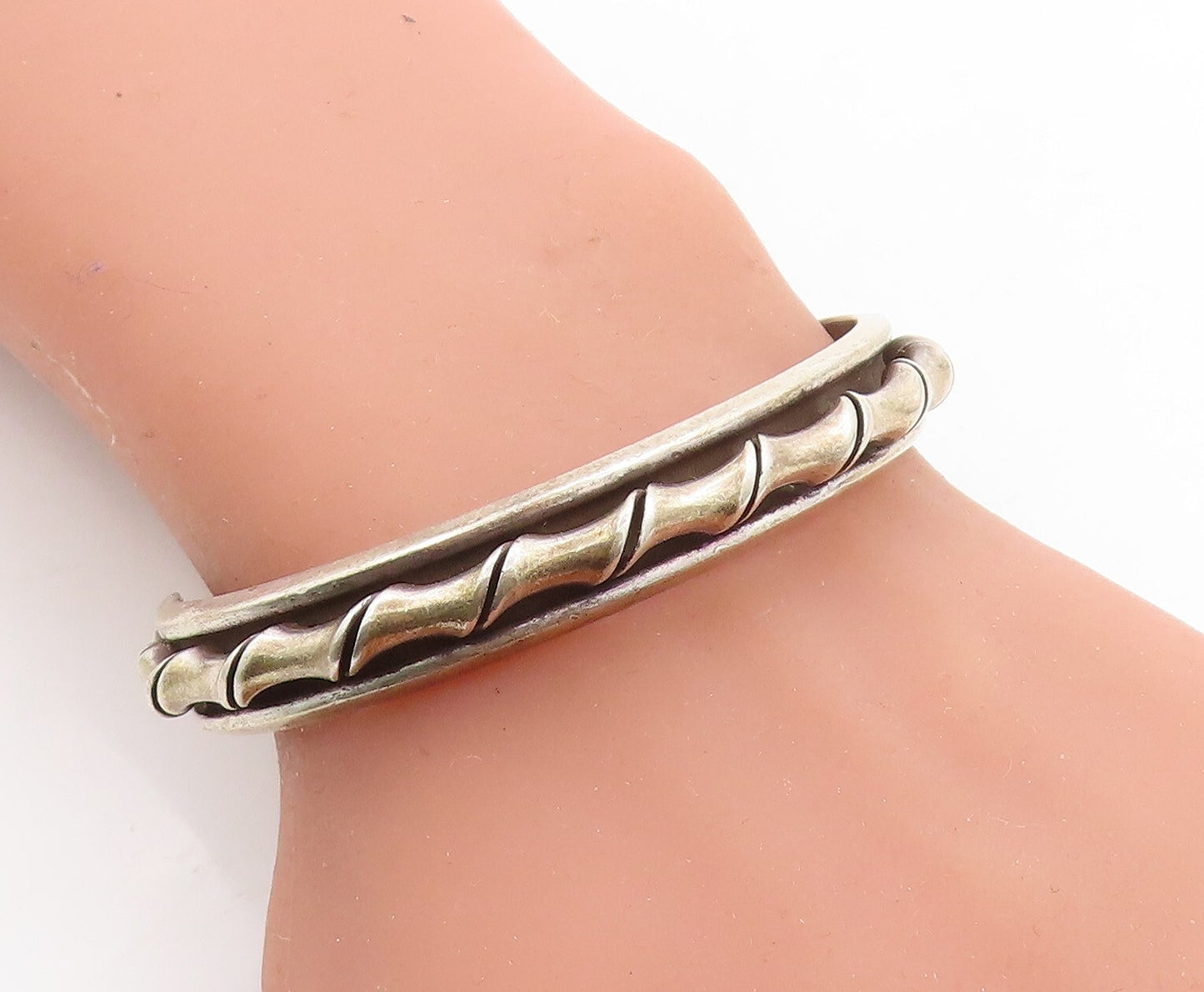 MEXICO 925 Sterling Silver  Vintage Dark Tone Twist Oval Cuff Bracelet  BT1953
