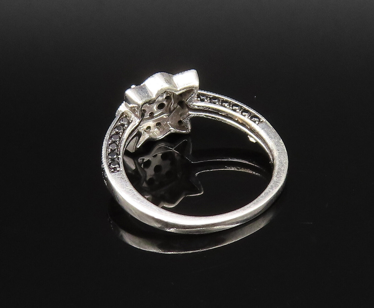925 Silver  Vintage Shimmering Black Spinel Flower Motif Ring Sz 8  RG25701