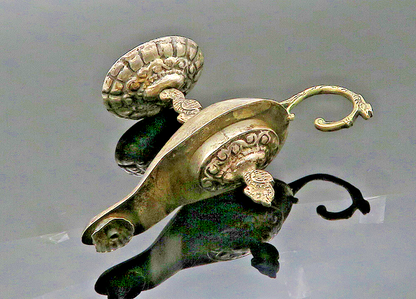 925 Sterling Silver  Vintage Antique Seahorse Motif Oil Candle (OPENS)  TR2849