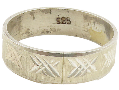 925 Sterling Silver  Vintage Shiny Etched Pattern Band Ring Sz 6  RG15477