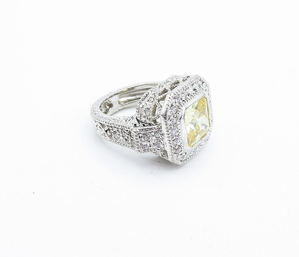 925 Sterling Silver  Yellow & White Cubic Zirconia Cocktail Ring Sz 4.5 RG4351