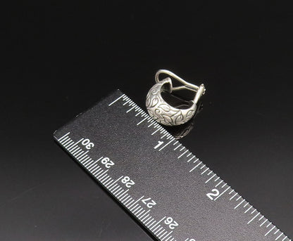 925 Sterling Silver  Vintage Leaf Engraved Huggie Hoop Earrings  EG12037