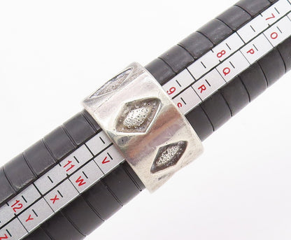 925 Sterling Silver Vintage Ring Dark Tone Diamond Cut Design  Sz 9.5  RG31748