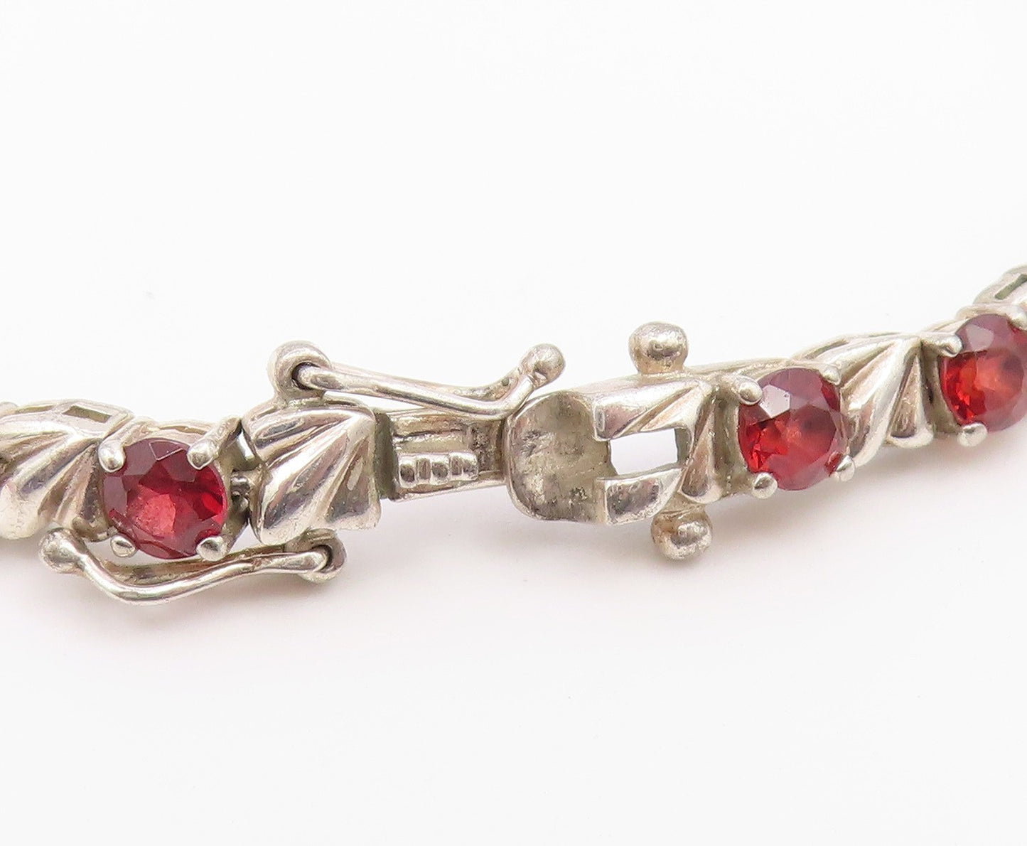 925 Sterling Silver Vintage Bracelet Classic Round Cut Garnet Link  BT12174