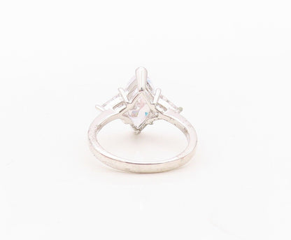 925 Sterling Silver Vintage Ring Marquise & Triangle Cut Topaz  Sz 7  RG29936