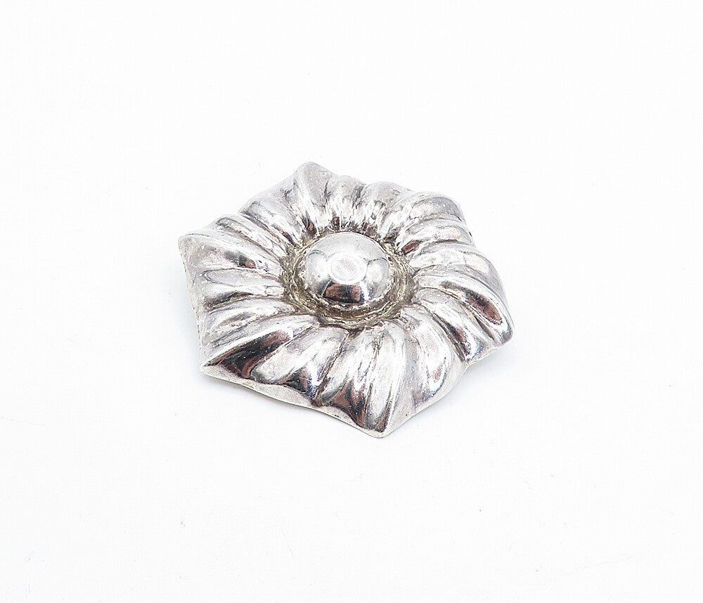 925 Sterling Silver  Vintage Shiny Hollow Flower Motif Brooch Pin  BP1615